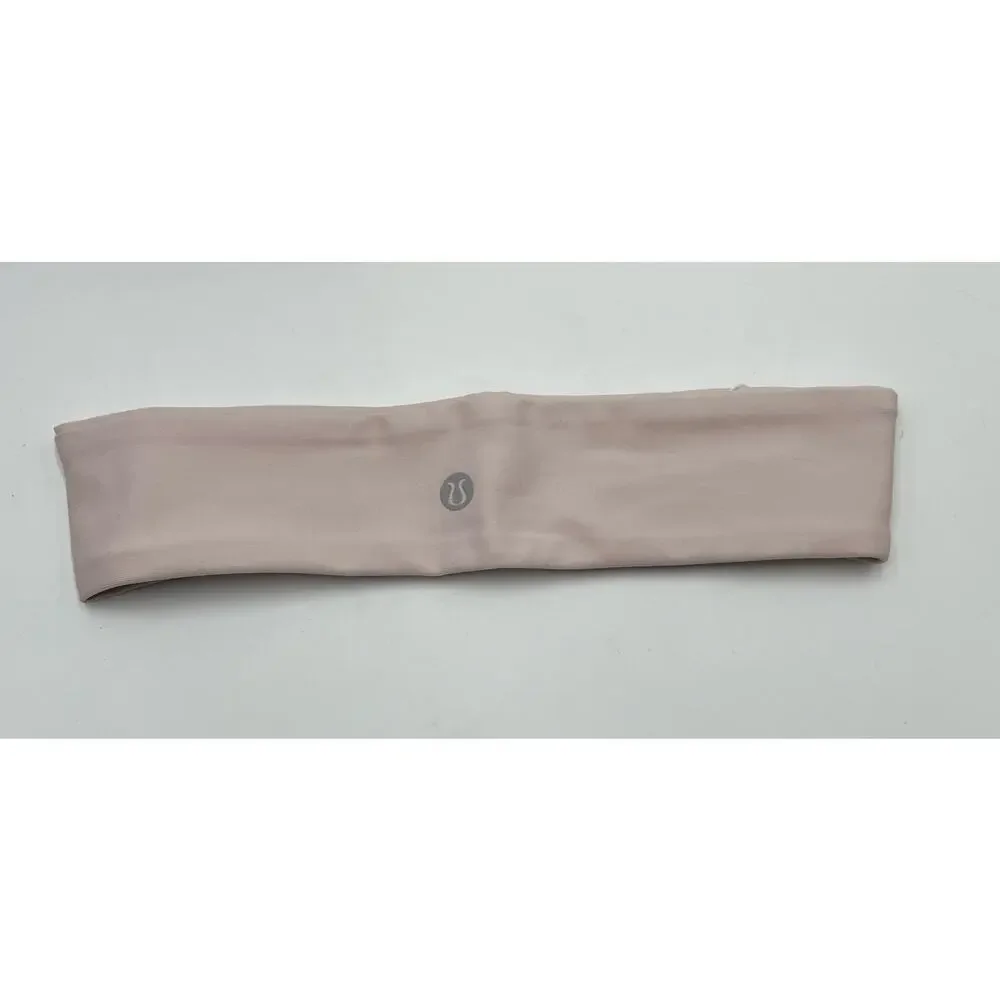 Lululemon Fly Away Tamer Headband Luxtreme Soft‎ Pink Lilac NWOT